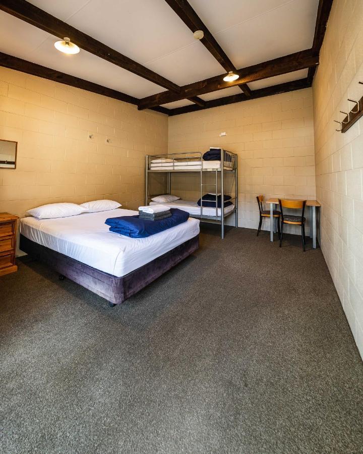 Mt Aspiring Holiday Park Wanaka Room photo