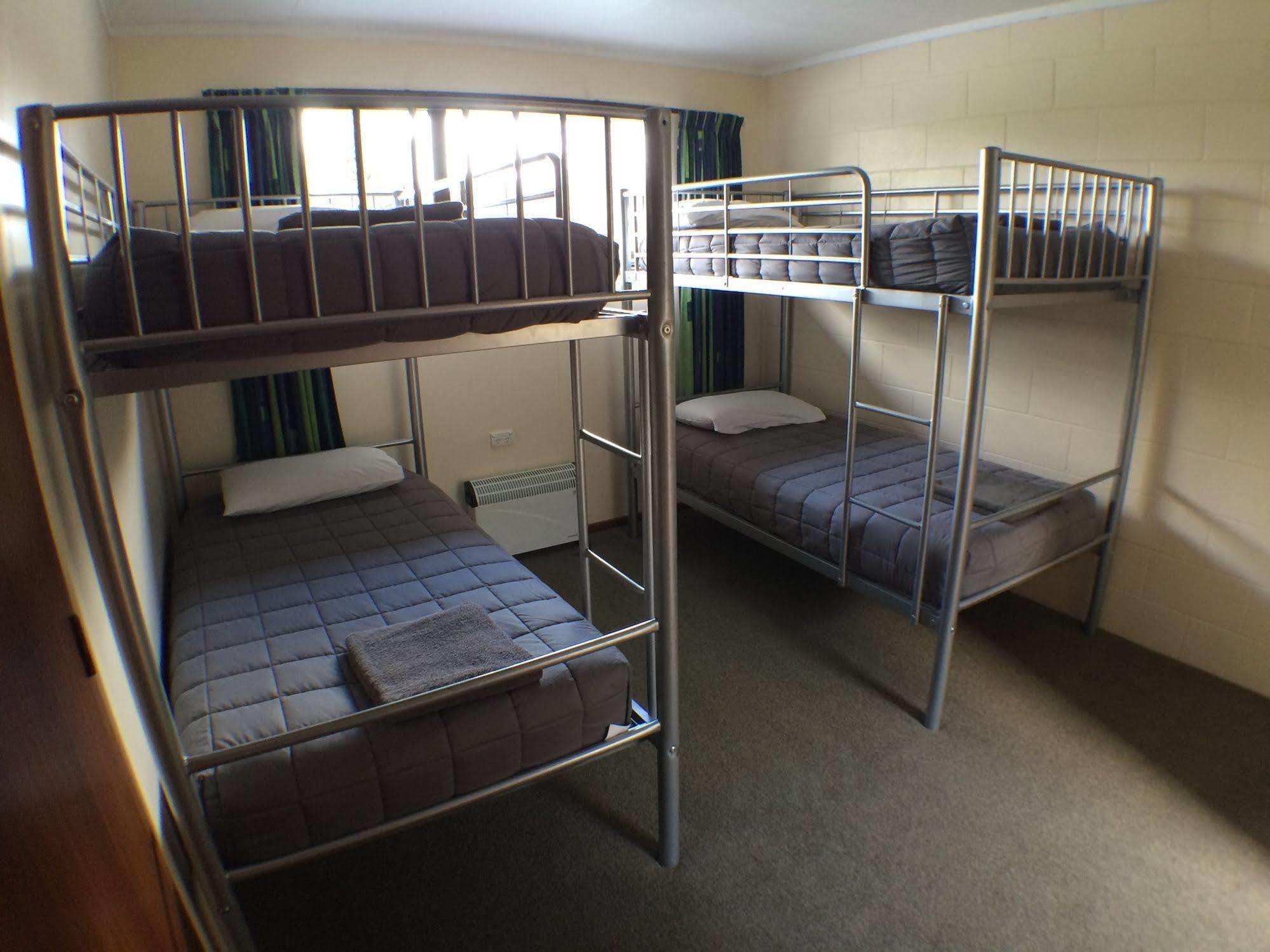 Mt Aspiring Holiday Park Wanaka Exterior photo