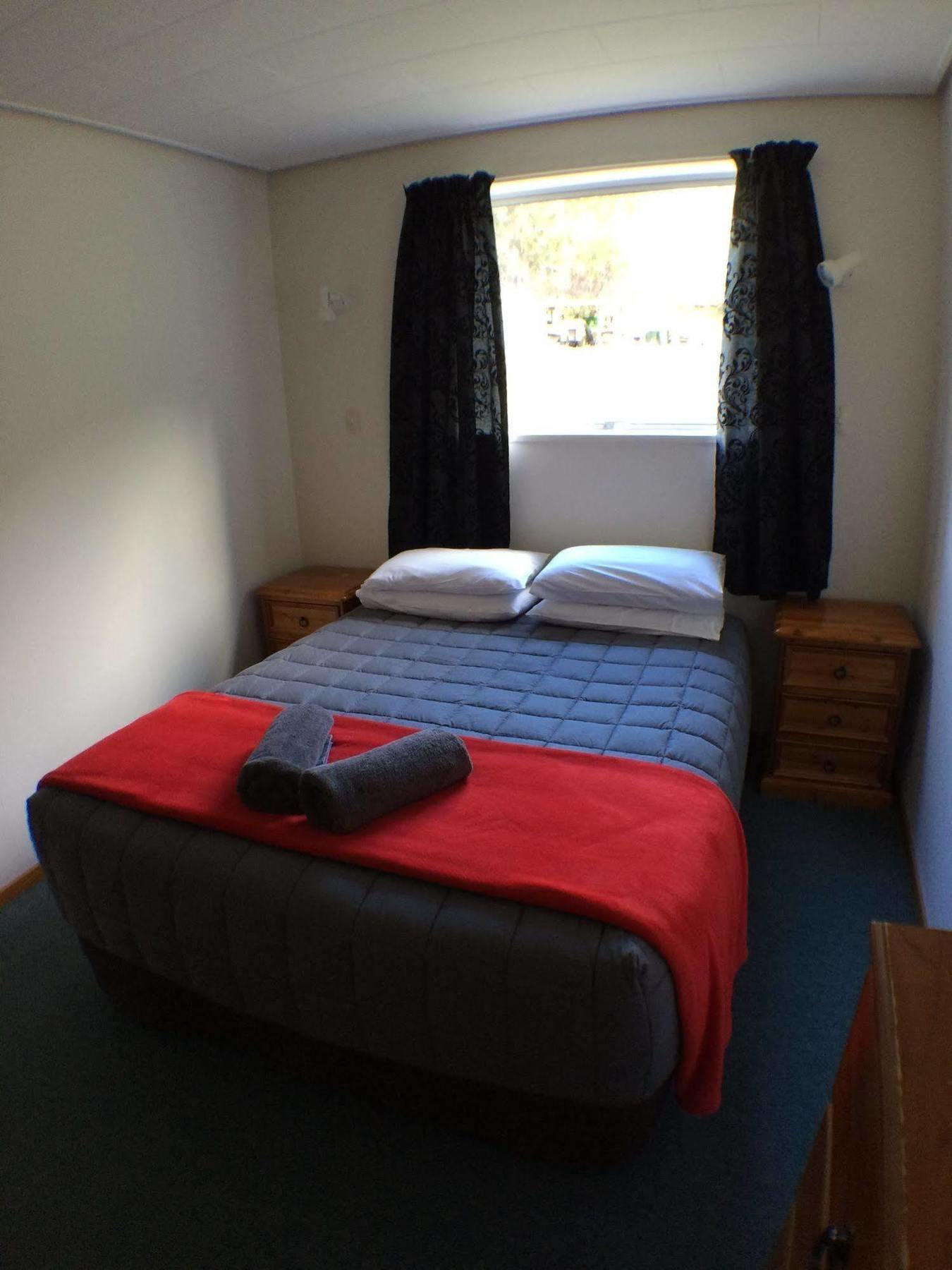 Mt Aspiring Holiday Park Wanaka Exterior photo