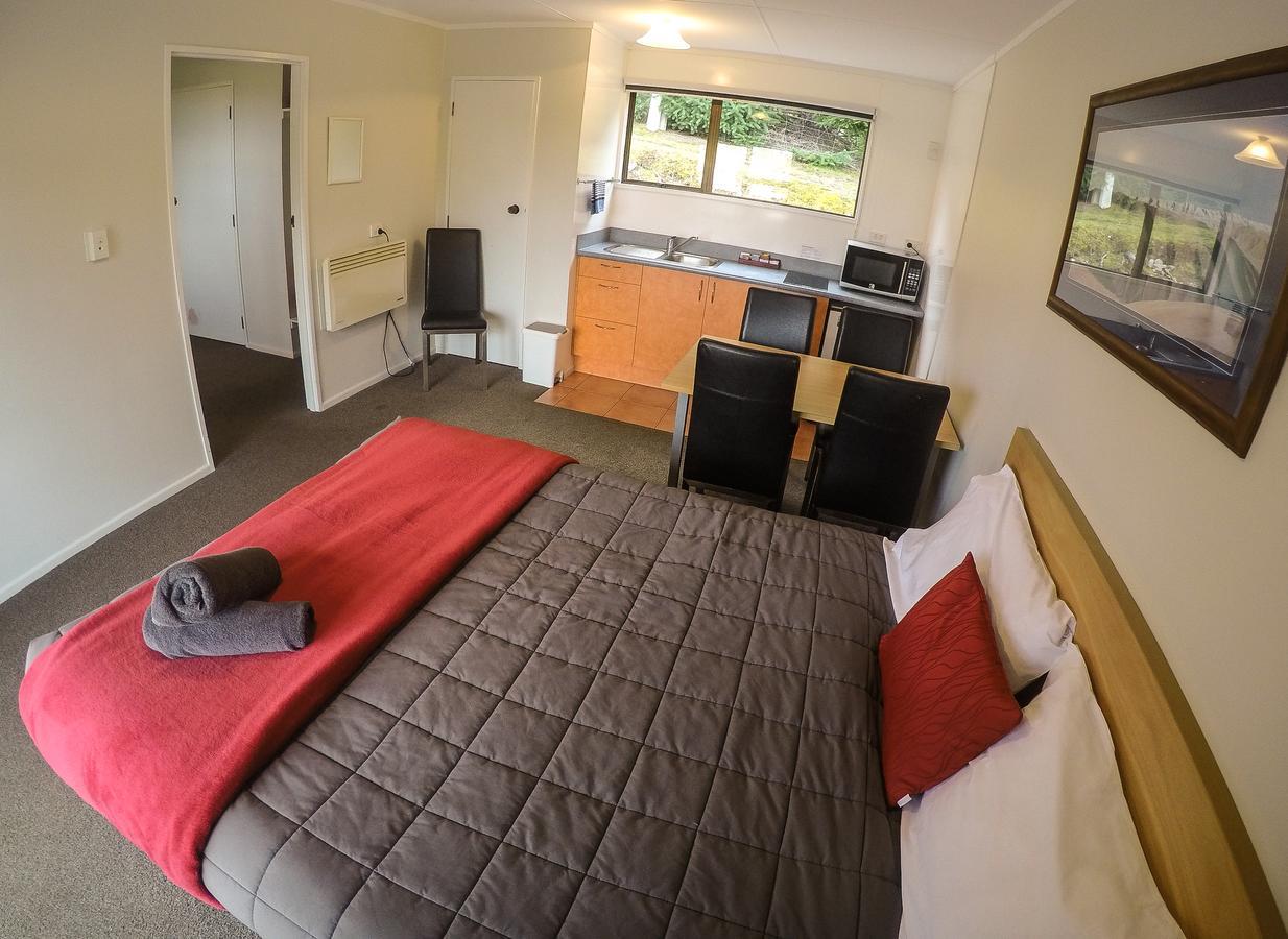 Mt Aspiring Holiday Park Wanaka Exterior photo